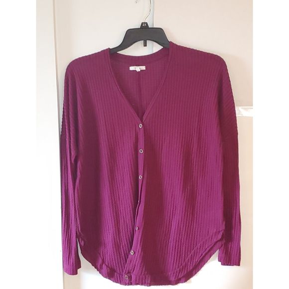 Maurices Women's Button Front Raw Hem Long Sleeved Waffle Weave Top Size L - Picture 2 of 10